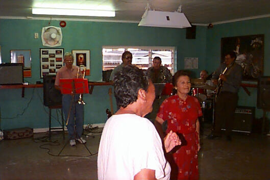 Whoopin ' it up with the Golden Oldies in Kaiaua