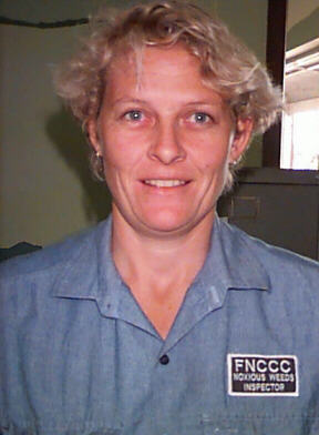 Big sky country Kim trying to re-enact her driver's license photo