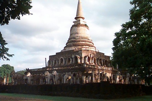 Lotus-stupa in Si Sachanalai Elephant temple