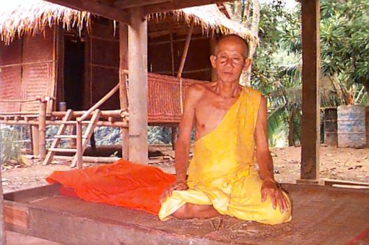 laos39sm.jpg (8015 bytes)