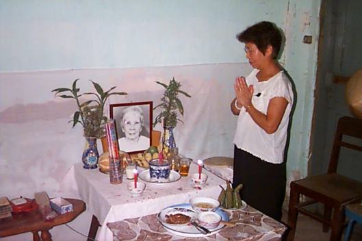 Laos or the south of France? Petanques in Savannakhet Madame Phouthavy honors her mother