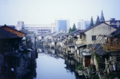 Canalside housing in Shaoxing